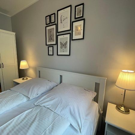 Wolin-Travel Apartament Dom Przy Parku Miedzyzdroje Kültér fotó