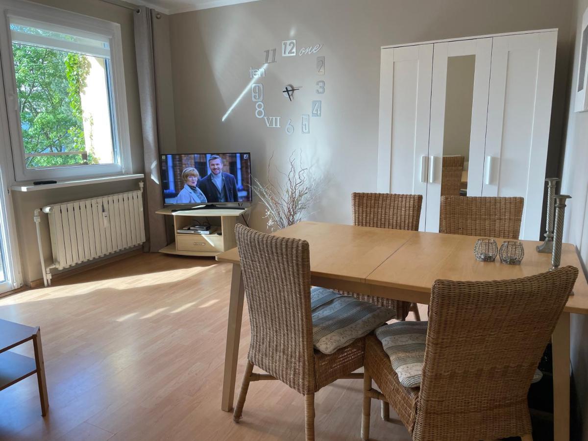 Wolin-Travel Apartament Dom Przy Parku Miedzyzdroje Kültér fotó