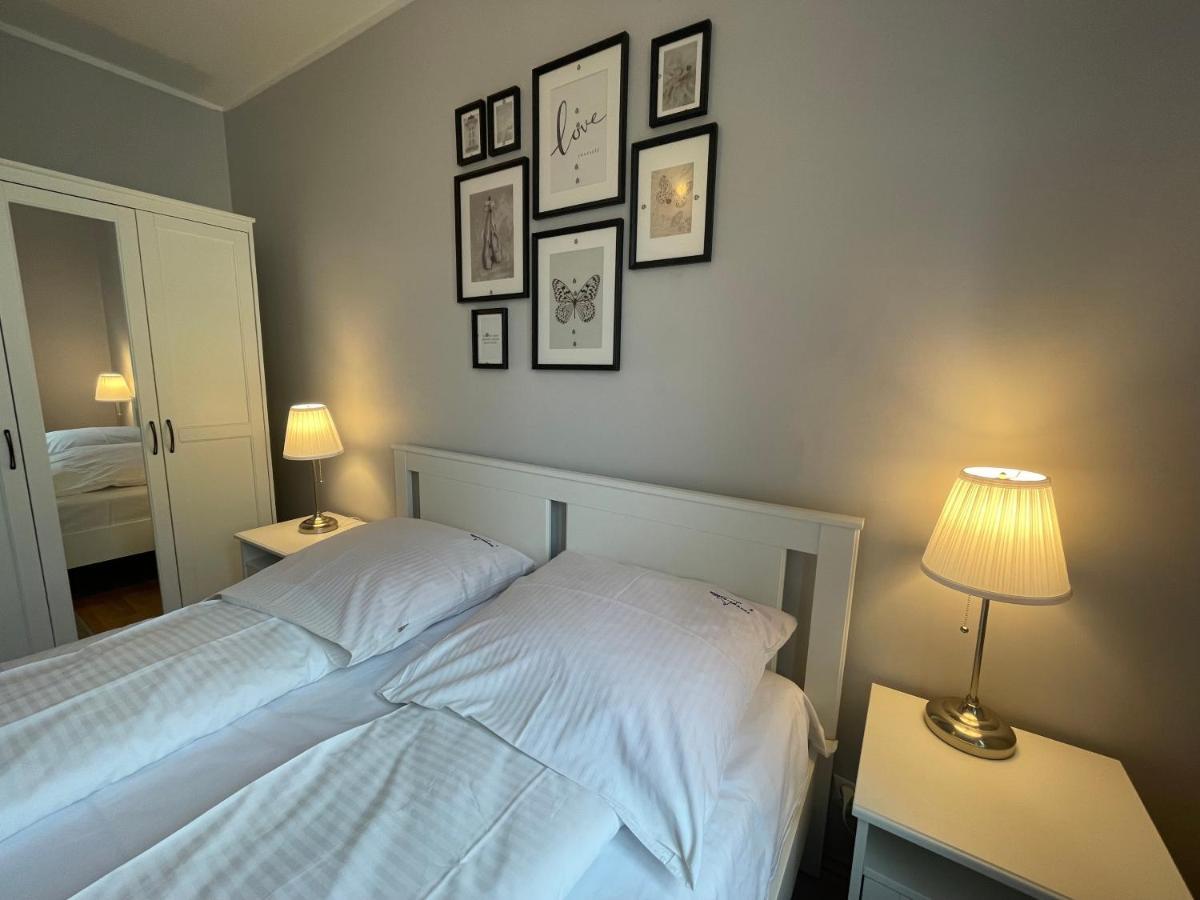 Wolin-Travel Apartament Dom Przy Parku Miedzyzdroje Kültér fotó